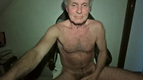 NudeDJ online show from April 25, 1:25 pm