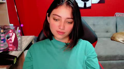 Snapshot of thesweethari chatting on January 31, 9:16 am I dont do real meetings My bio online show from January 31, 9:16 am