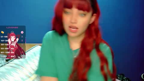 Snapshot of thesweethari chatting on November 20, 3:07 am I dont do real meetings My bio online show from November 20, 3:07 am