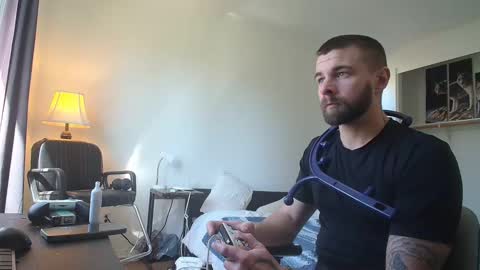 Snapshot of theufcfan_8181 chatting on February 25, 9:24 pm troy online show from February 25, 9:24 pm