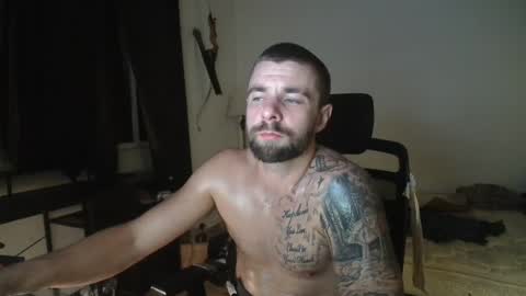 Snapshot of theufcfan_8181 chatting on October 7, 8:33 am troy online show from October 7, 8:33 am