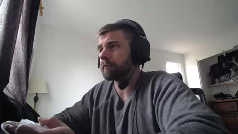Snapshot of theufcfan_8181 chatting on May 3, 10:49 pm troy online show from May 3, 10:49 pm
