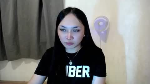 Ella online show from November 8, 10:37 am