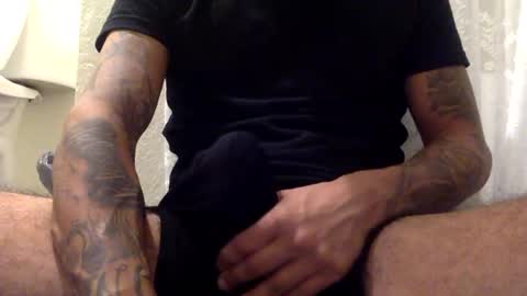 Snapshot of thevibez1 chatting on April 13, 4:51 am thevibez1 online show from April 13, 4:51 am