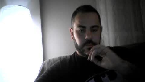 Snapshot of thevoxter chatting on December 4, 7:01 pm victor online show from December 4, 7:01 pm