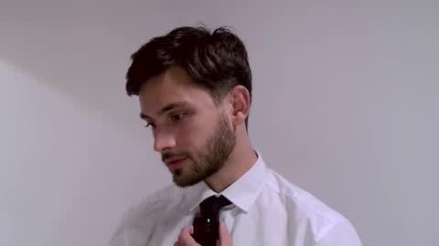 Snapshot of thewaiter2025 chatting on December 2, 6:58 pm The Waiter online show from December 2, 6:58 pm