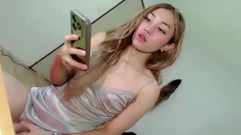 stella online show from February 11, 6:51 am