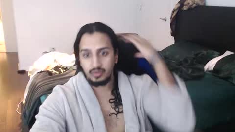 theworldisavampire2 online show from December 14, 11:23 pm