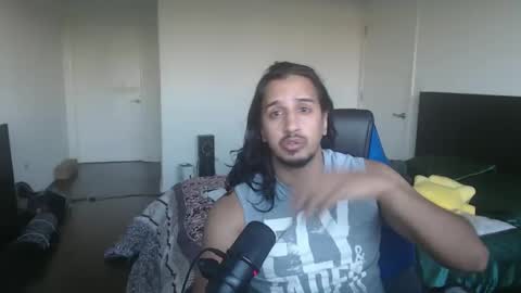 theworldisavampire2 online show from September 18, 9:50 pm