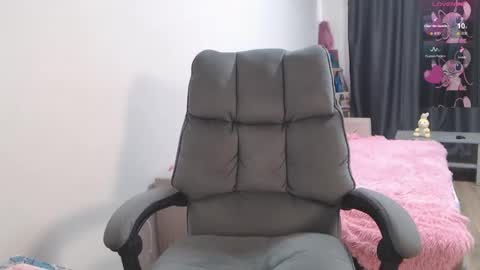 Snapshot of theysaidimcute chatting on March 2, 5:41 am theysaidimcute online show from March 2, 5:41 am