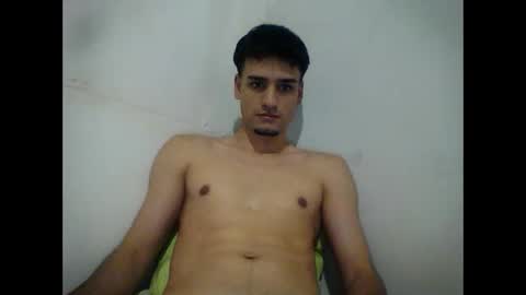 Snapshot of thiago22bk chatting on October 15, 2:44 am thiago22bk online show from October 15, 2:44 am