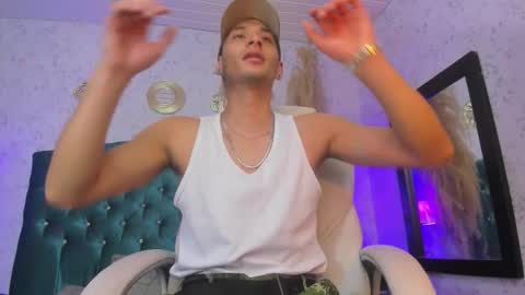 thiago online show from October 14, 12:06 pm