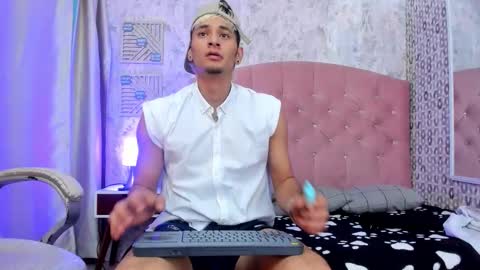 thiago online show from October 29, 7:59 pm