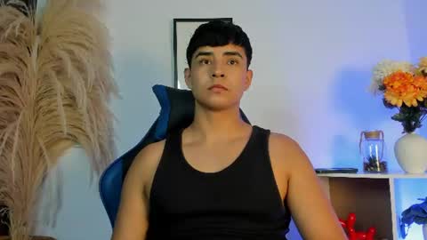 Thiago  online show from June 27, 10:59 pm