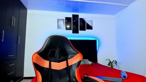 Snapshot of thiago_cp01 chatting on February 26, 6:26 am Thiago online show from February 26, 6:26 am