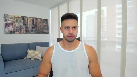 thiago_driussi online show from January 24, 1:47 pm