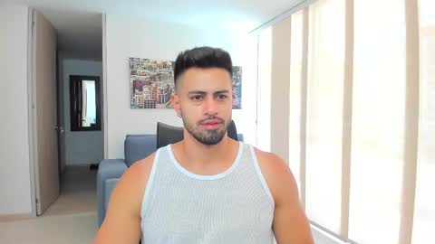 thiago_driussi online show from March 1, 6:32 pm