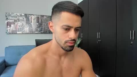 thiago_driussi online show from October 17, 12:19 pm