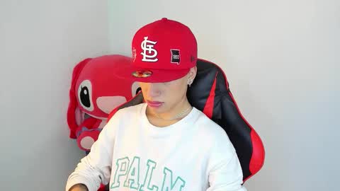 Snapshot of thiago_dv chatting on November 25, 1:55 pm Thiago online show from November 25, 1:55 pm