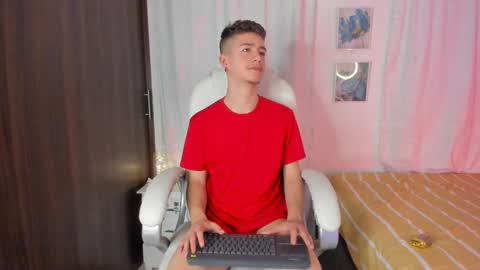 Snapshot of thiago_james69 chatting on September 20, 3:40 am Manuel online show from September 20, 3:40 am