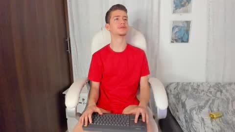 Snapshot of thiago_james69 chatting on October 7, 5:26 am Manuel online show from October 7, 5:26 am