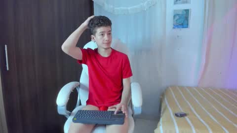 Snapshot of thiago_james69 chatting on November 12, 5:52 am Manuel online show from November 12, 5:52 am