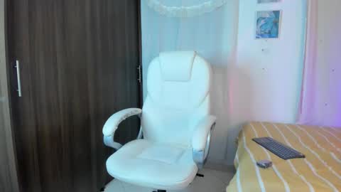 Snapshot of thiago_james69 chatting on November 13, 6:01 am Manuel online show from November 13, 6:01 am