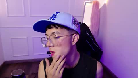 Snapshot of thiago_n_sam chatting on October 6, 7:50 am thiago_n_sam online show from October 6, 7:50 am