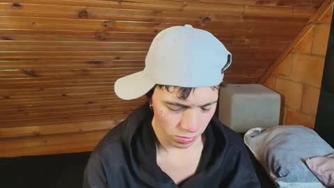 Snapshot of thiago_n_sam chatting on November 5, 2:44 am thiago_n_sam online show from November 5, 2:44 am