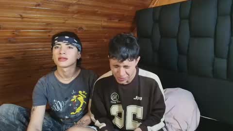 Snapshot of thiago_n_sam chatting on November 11, 3:06 am thiago_n_sam online show from November 11, 3:06 am