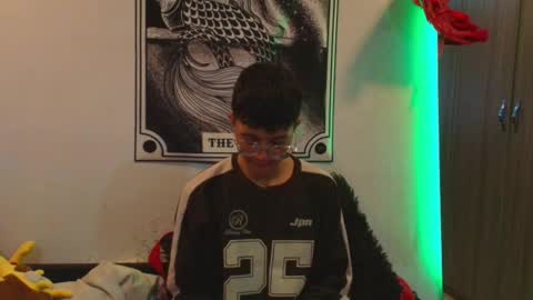 Snapshot of thiago_n_sam chatting on November 30, 1:53 am thiago_n_sam online show from November 30, 1:53 am