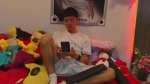 Snapshot of thiago_n_sam chatting on December 4, 2:32 am thiago_n_sam online show from December 4, 2:32 am