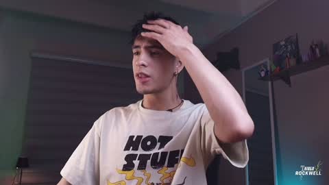 Thiago online show from December 9, 3:18 am