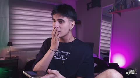 Thiago online show from December 9, 12:30 pm