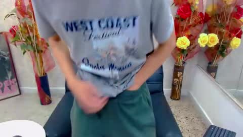 thiago_twink38 online show from October 2, 4:08 am