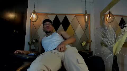 ThiagoBerry online show from February 5, 11:26 am