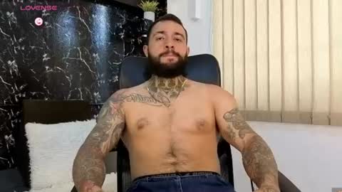 Thiago online show from August 9, 8:47 pm