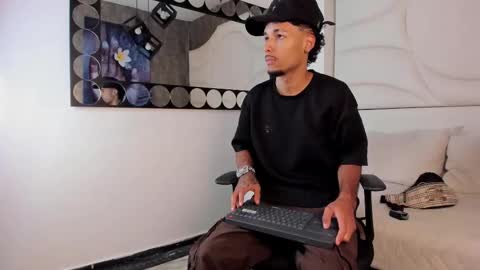 ThiagoFerreti online show from October 3, 3:36 am