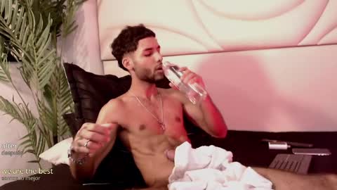 ThiagoFerreti online show from April 10, 3:56 am