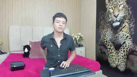 Snapshot of thiagogonzalez_ chatting on March 13, 7:20 pm Thiagogonzalez online show from March 13, 7:20 pm