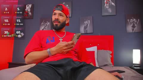 Thia Gomez online show from December 10, 12:38 pm