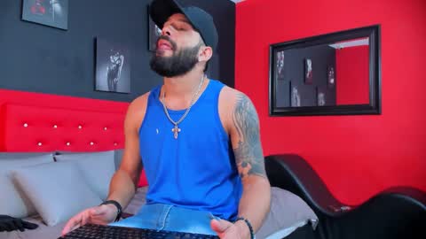 Thia Gomez online show from September 13, 12:27 pm