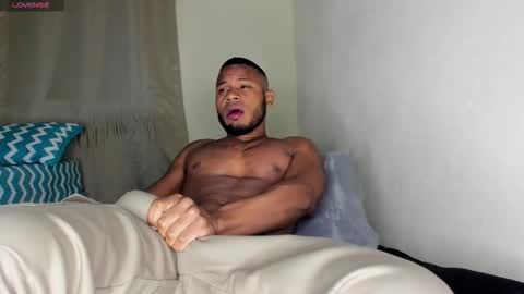 Thiago Instagram   online show from November 29, 4:37 am