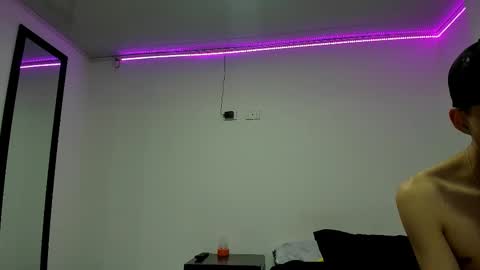 Thiago Wells online show from February 23, 6:49 am