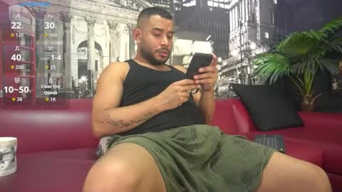 Snapshot of thiagoxbig chatting on October 22, 8:52 pm thiagoxbig online show from October 22, 8:52 pm