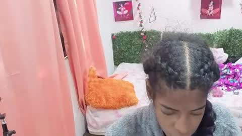 thiana_horny online show from July 1, 3:23 pm
