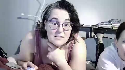 Snapshot of thicc_n_sexy chatting on March 15, 7:20 pm thicc_n_sexy online show from March 15, 7:20 pm