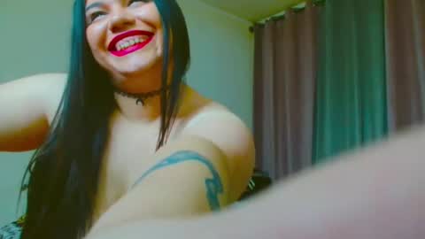 Maria online show from May 5, 5:32 pm