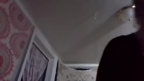 thickandjuicy2100 online show from December 5, 6:44 am