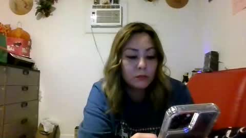 thickassazn93 online show from December 13, 10:15 pm